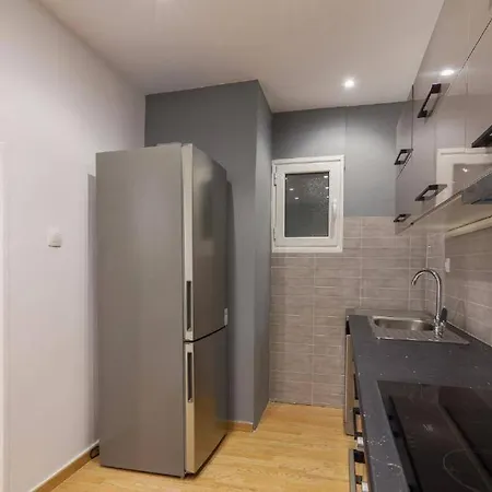 Fully Renovated 1 Bedroom