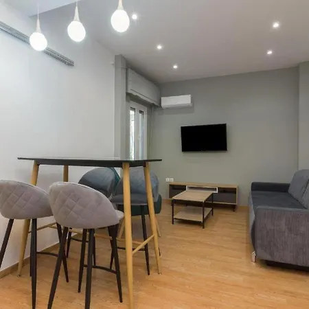 Fully Renovated 1 Bedroom Apartment Athens